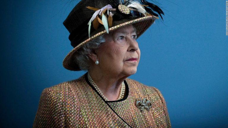 Testamentul reginei Elisabeta a II-a va fi sigilat şi încuiat într-un seif pentru cel puţin 90 de ani