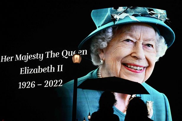 Peste 50.000 de scrisori şi mesaje de condoleanţe, trimise familiei regale după decesul reginei Elisabeta a II-a