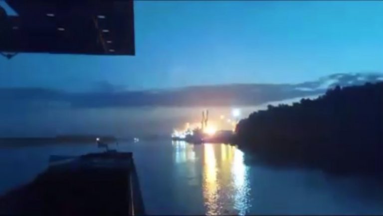 O navă românească a fost avariată în urma atacului rusesc asupra portului ucrainean Reni