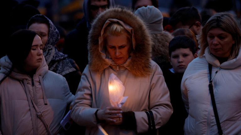 Zi de doliu naţional în Rusia după masacrul de lângă Moscova