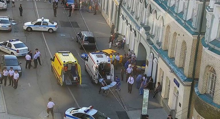 Taximetristul care a intrat cu maşina în pietoni la Moscova nu băuse, a dat vina pe oboseală