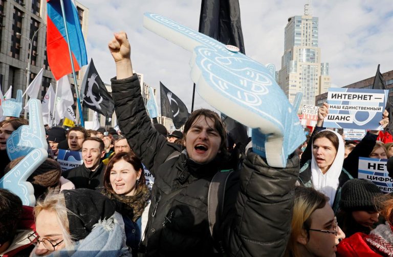 VESNA cheamă la proteste în întreaga Rusie împotriva mobilizării lui Putin