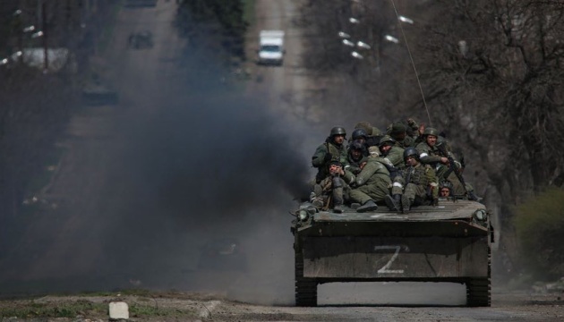Aproximativ 10.000 de soldați ruși se află în regiunea ucraineană Luhansk