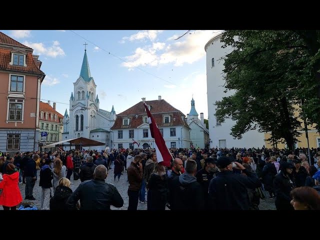 Mii de letoni au protestat împotriva guvernului şi a măsurilor anti-COVID