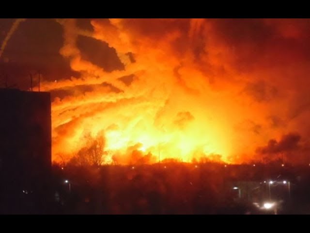 Incendiu de proporții apocaliptice în Ucraina. Spațiul aerian a fost închis