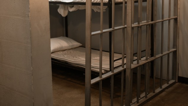 Au bătut un angajat și au vrut să evadeze din închisoare: Trei deținuți „și-au înăsprit” pedeapsa