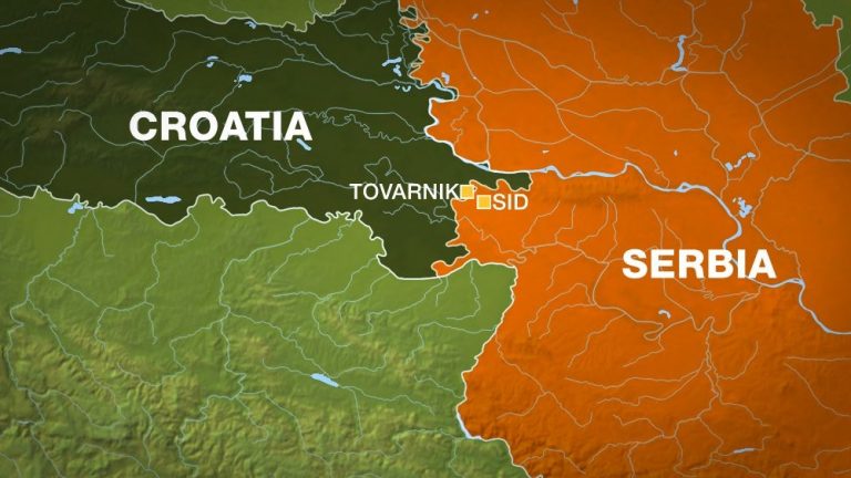 Serbia acuză poliţia croată de frontieră de rele tratamente aplicate migranţilor afgani