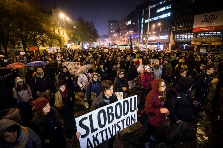 Procurorul general al Slovaciei cere eliberarea activiștilor Greenpeace reținuți săptămâna trecută