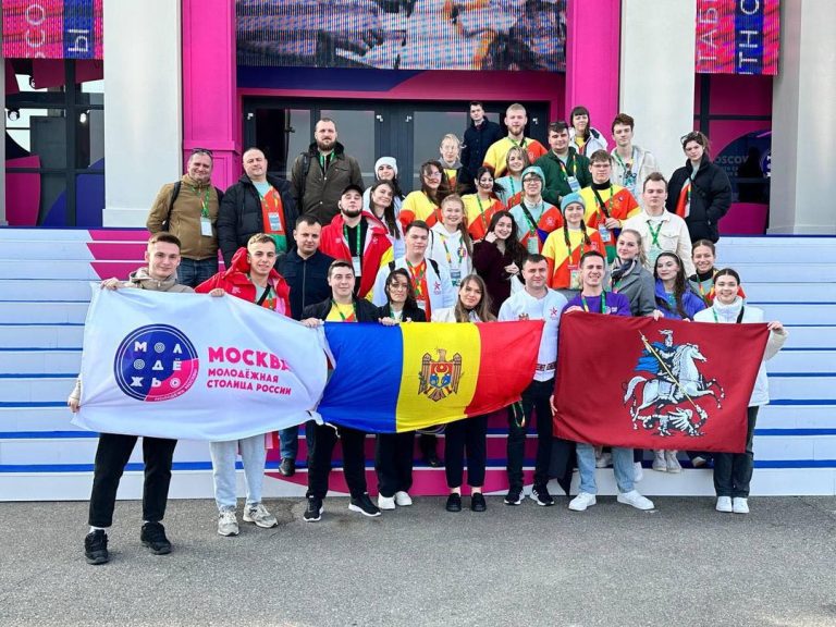 Socialiștii moldoveni nu-și dau rând la Moscova