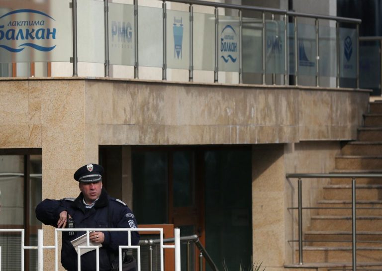 Om de afaceri bulgar asasinat în faţa sediului companiei sale, la Sofia