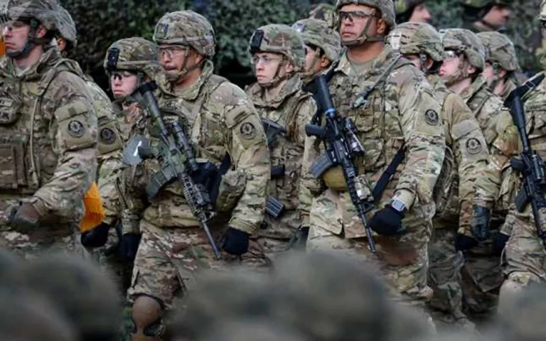 Soldații europeni demisionează, exact când NATO are mai mare nevoie de ei