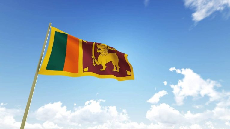Amendamente constituţionale din Sri Lanka acordă parlamentului puteri mai mari decât preşedintelui executiv