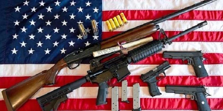 Armele de foc, înapoi după zece ani în faţa Curţii Supreme americane