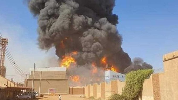 Războiul pentru putere continuă în Sudan! Au fost auzite explozii puternice la Khartoum