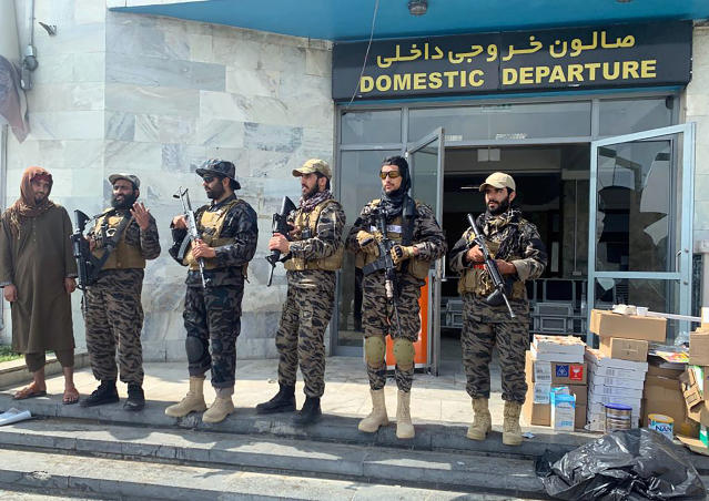 Forţele talibane afgane au deschis focul la un punct de trecere a frontierei cu Pakistanul; șase morți