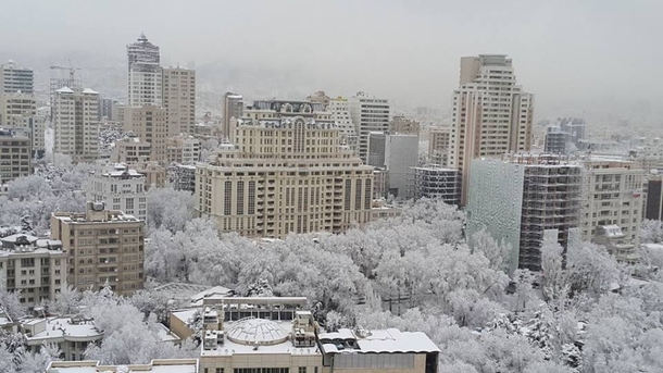 Iran : Trafic perturbat ,întreruperi de energie electrică și școli închise din cauza zăpezii