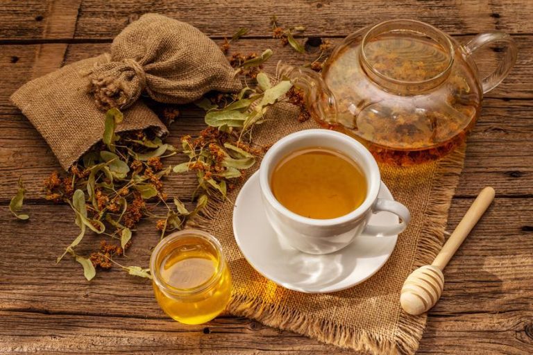 Ceai de tei – beneficiile teiului aromat