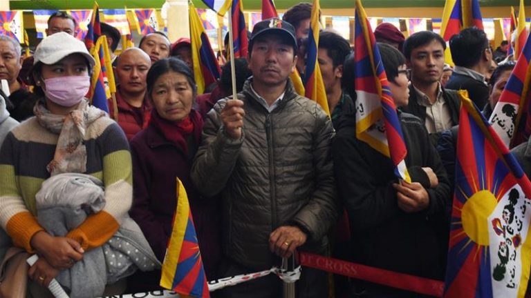 India: Susţinătorii lui Dalai Lama comemorează 60 de ani de la revolta eşuată a tibetanilor împotriva regimului chinez