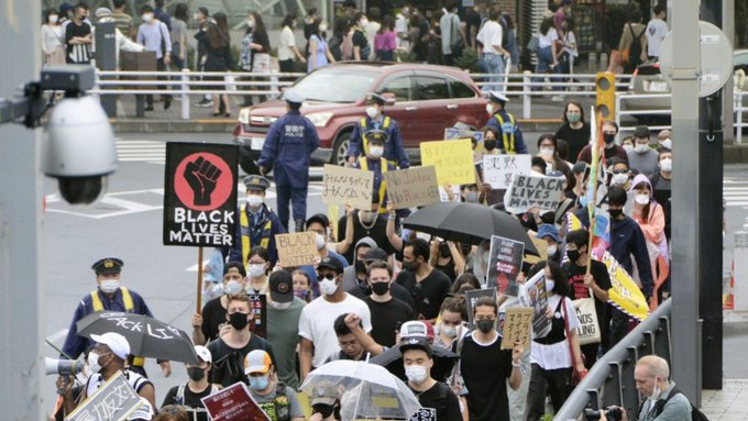 Mii de oameni au participat la un protest Black Lives Matter la Tokyo