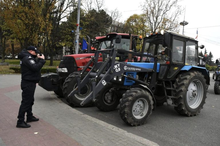 Slusari, despre protestele agricultorilor: Târgul de Crăciun din acest an va fi cu tractoare