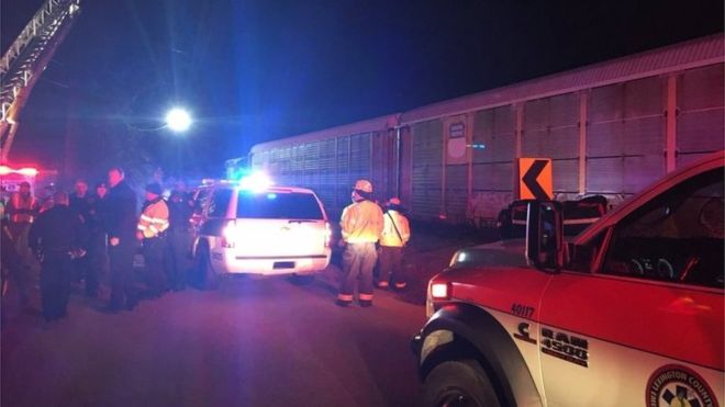 Doi morți și 50 răniți în ciocnirea dintre două trenuri în SUA