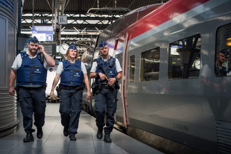 Poliţia franceză se teme de deraierea unor trenuri de către jihadişti