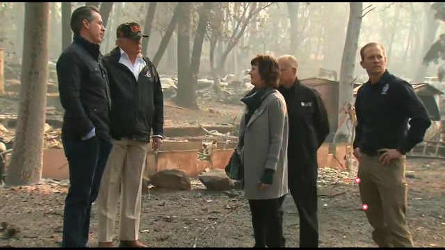 Donald Trump a mers in mijlocul incendiilor din California : ”Este foarte trist de văzut” (VIDEO)