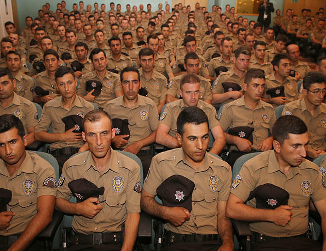 10.000 de noi gardieni de noapte vor patrula în oraşele din Turcia