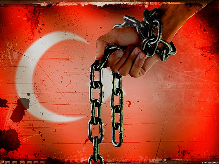 Turcia va repatria către mai multe state europene 33 de presupuşi jihadiști