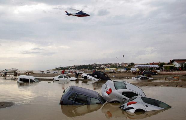 Turcia : Mai multe persoane au fost rănite în urma inundaţiilor produse de furtuni și ploi torențiale