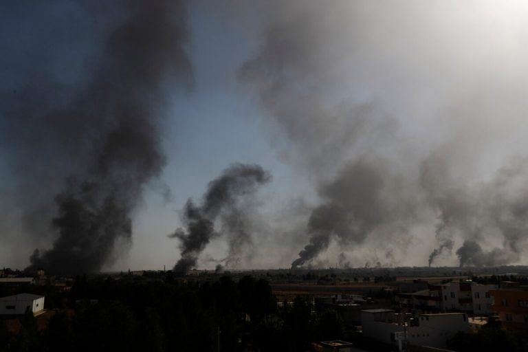 Dronele turcești au lovit instalații petroliere în nordul Siriei