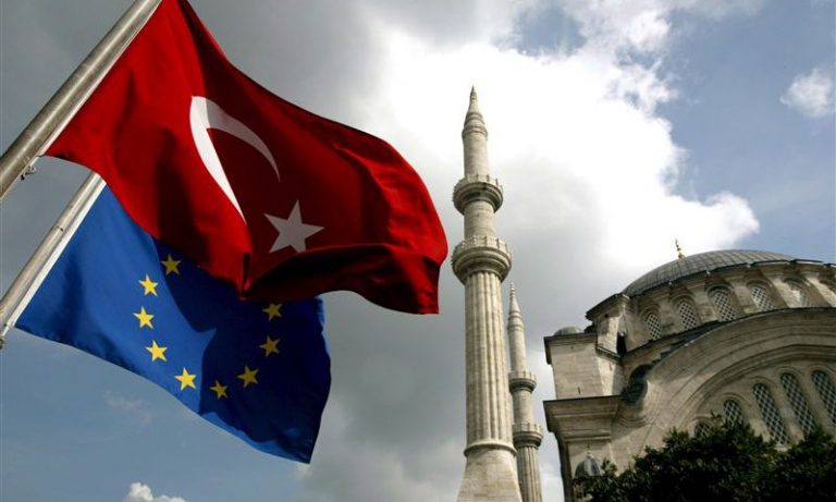 Candidatura Turciei la UE este îngheţată din cauza ‘regreselor tot mai serioase’  (raport CE)