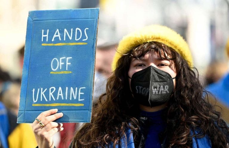 Artişti ucraineni cer impunerea de sancţiuni culturale Rusiei