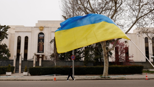 Treizeci şi opt de ambasade şi-au reluat activitatea la Kiev