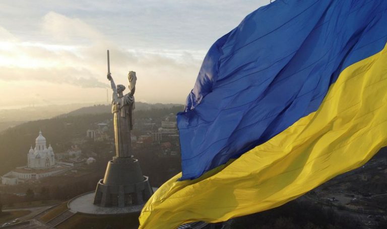 Senatul francez cere guvernului să întărească ajutorul pentru Ucraina, în special militar