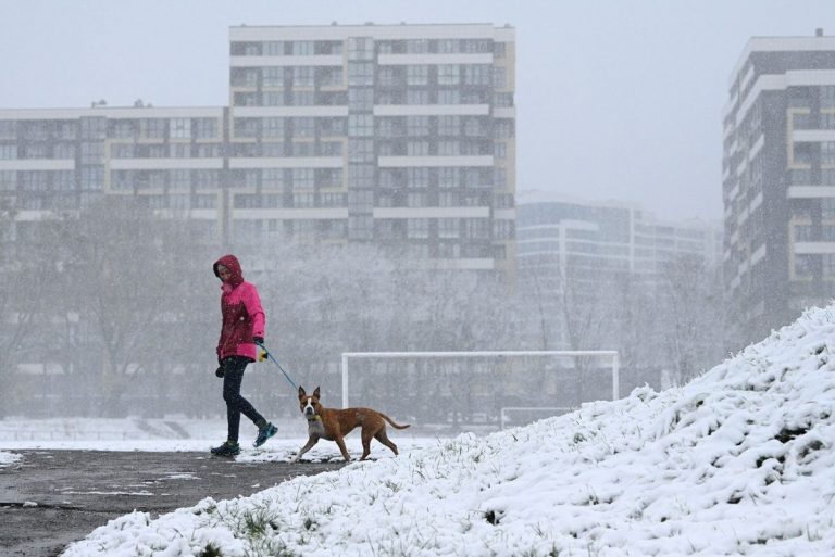 Majoritatea ucrainenilor intenţionează să reziste iarna aceasta în casele lor