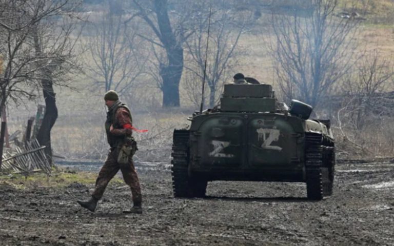 Forţele ruse au distrus un depozit plin cu armament occidental în Ucraina