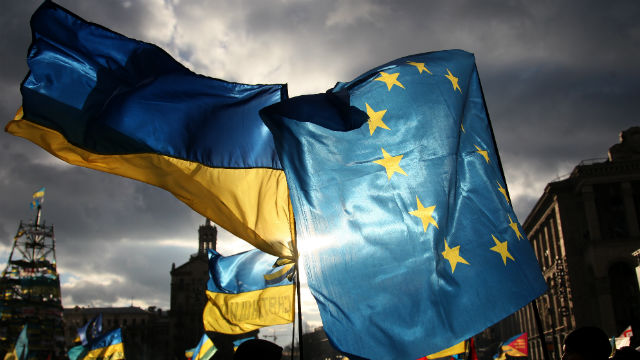 Tot mai mulţi ucraineni cer azil în Uniunea Europeană