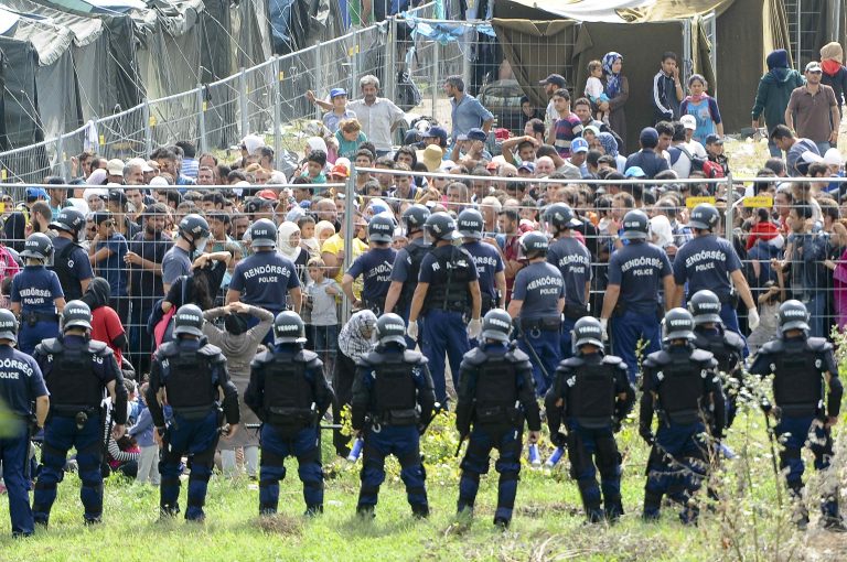 Guvernul maghiar susține că Ungaria protejează Germania în fața valurilor de imigranți ilegali