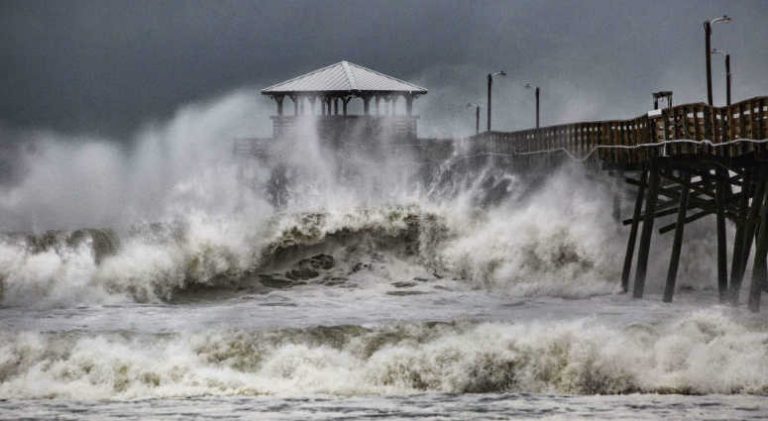 Uraganele din Atlanticul de Nord au devenit mai frecvente în contextul încălzirii climei (studiu)