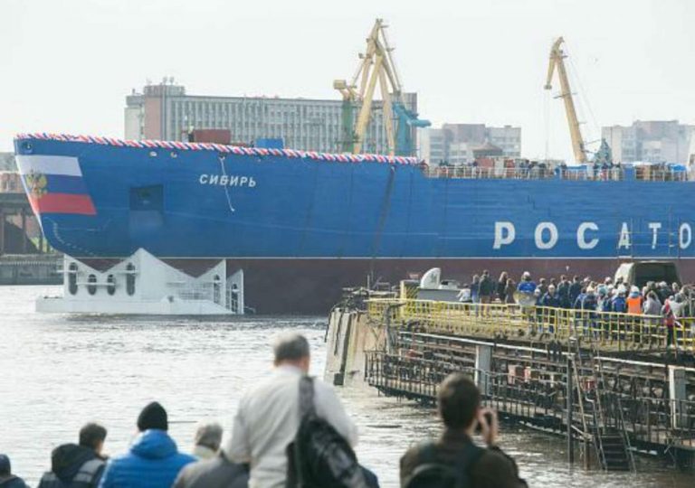 Rusia a lansat la apă un spărgător de gheaţă nuclear – Este cel mai mare şi cel mai puternic spărgător de gheaţă din lume