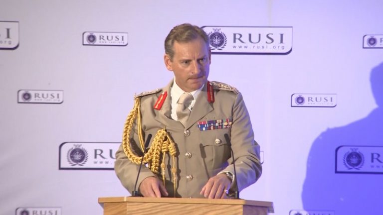 Șeful armatei britanice: Rusia reprezintă o amenințare mai mare decât jihadiștii