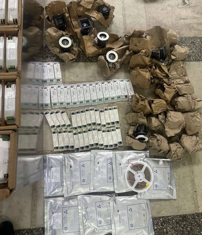 Mărfuri de sute de mii confiscate la vama