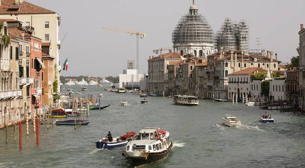 Veneţia se pregăteşte pentru cele mai grave inundaţii de după 1979