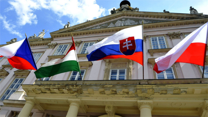 Liderii statelor grupului de la Vişegrad : UE are nevoie de un ‘nou proiect’ cu state suverane dar de o armată comună