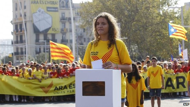 Catalanii se pronunţă astăzi asupra independenţei regiunii lor, într-unul dintre cele mai contestate scrutine din istorie