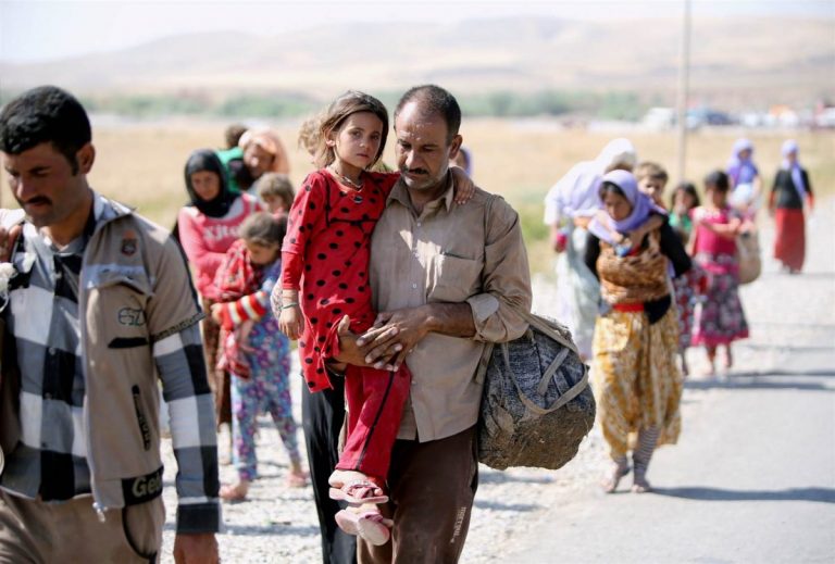 Jumătate dintre credincioşii yazidi capturaţi de Statul Islamic sunt în continuare deţinuţi sau dispăruţi (Irak)