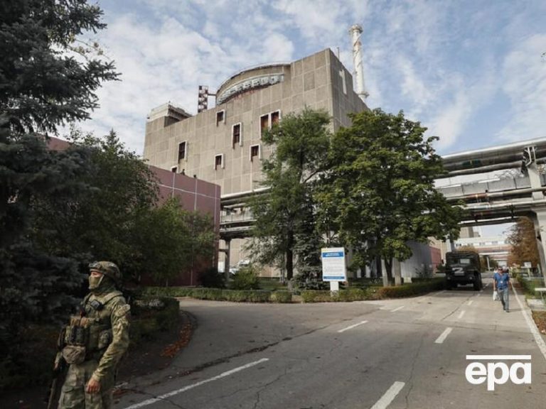 Rușii sapă tranșee în jurul centralei nucleare din Zaporojie pe care au capturat-o – studiu