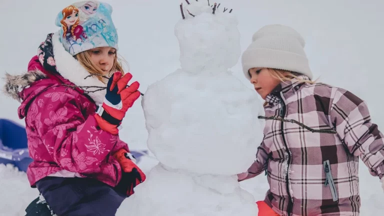 Zăpada prelungește vacanța elevilor din Ialoveni și Anenii Noi