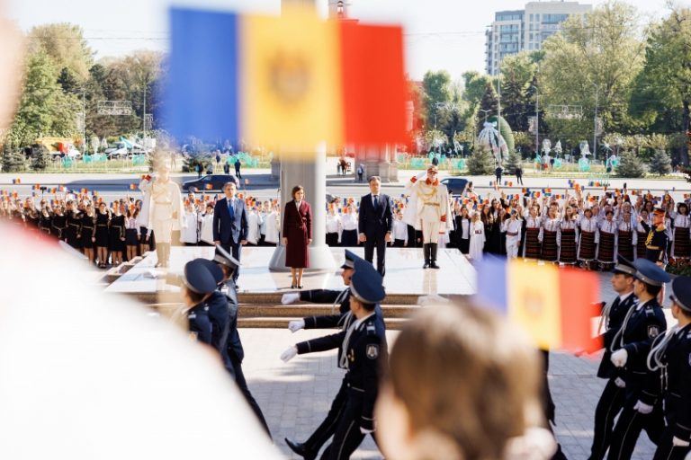 Mesajul Președintei Republicii Moldova, Maia Sandu, cu ocazia Zilei Drapelului de Stat